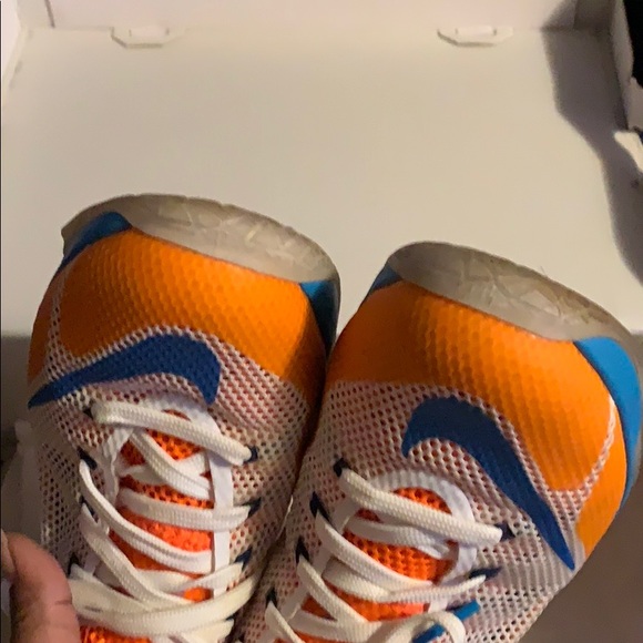 Lebron James - Picture 5 of 7